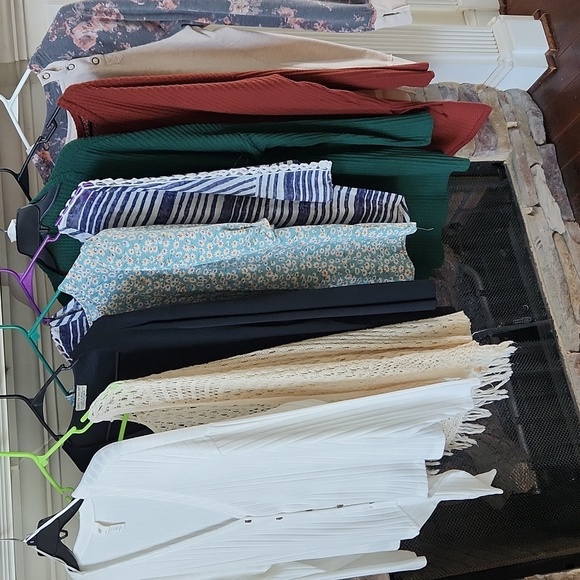 Lot 8 Tops Cardigans sz 1X 2X - Picture 1 of 17